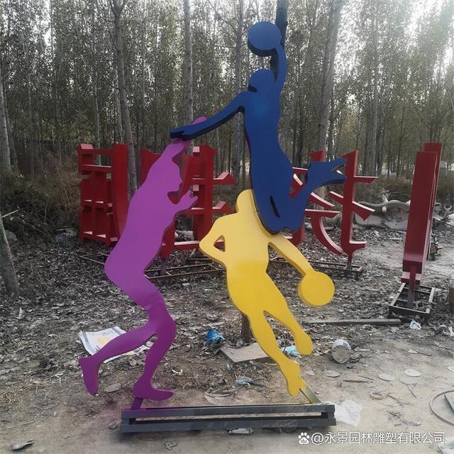 包含篮球主题城市雕塑集结，展现运动魅力与城市风采的词条